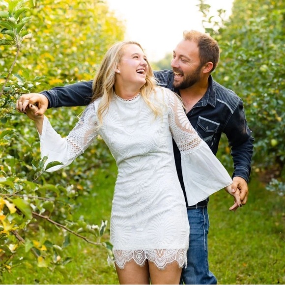 White Lace Detail Bell Sleeve Bohemian Mini Dress - Picture 11 of 16